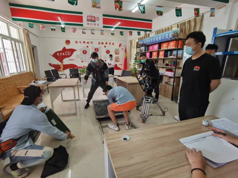 追星女孩心理学分析报告：德昌县广告片拍摄公司揭秘饭圈应援式传播逻辑